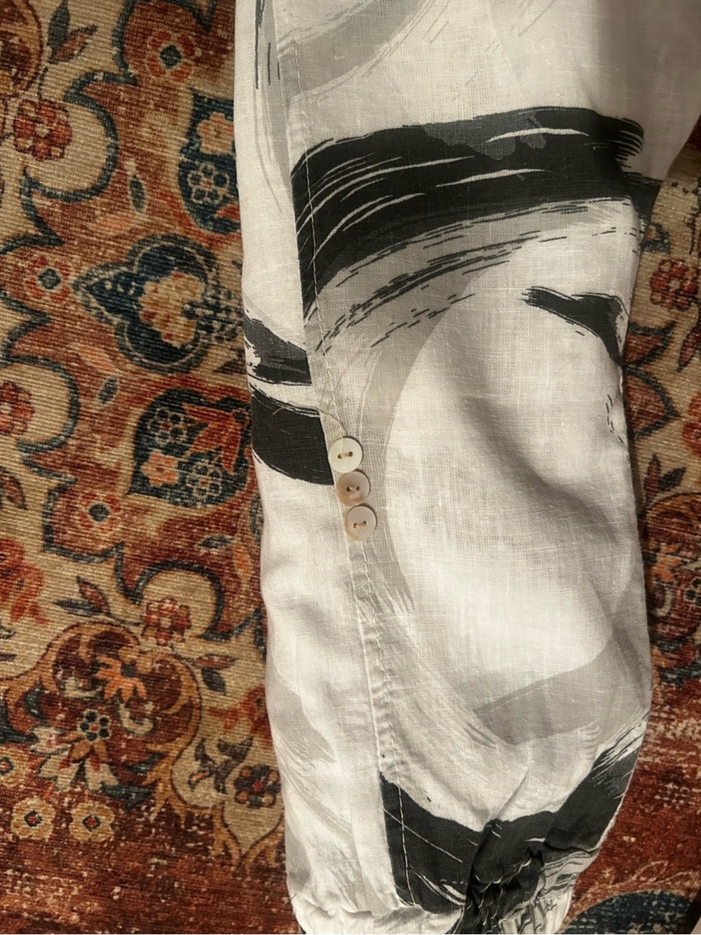 Made In Italy Linen Relaxed Wide Leg Pants in White & Black Brushprint - Picture 5 of 7